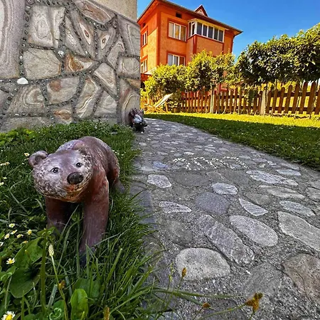 димитрови Dimitrovi בית נופש